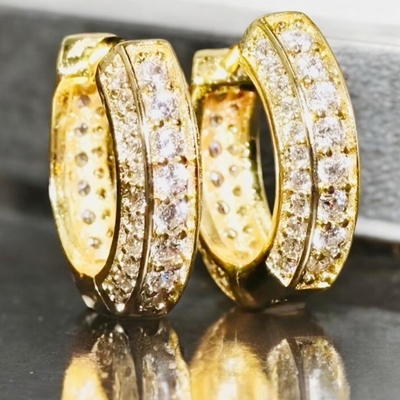 Elegant Gold MOISSANITEHoop Earrings 18K Gold Huggies